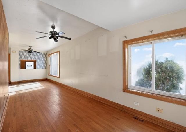 1917 S 9th Avenue, Maywood, IL 60153