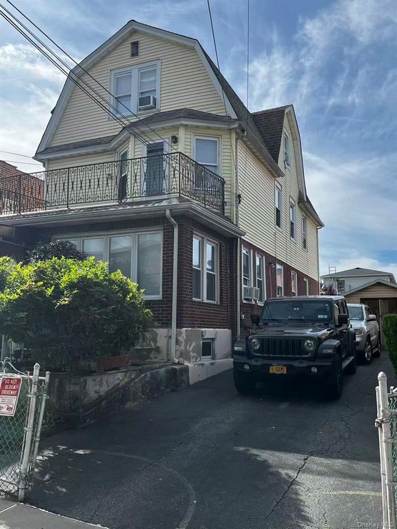 13420 57th Avenue, Flushing, NY 11355