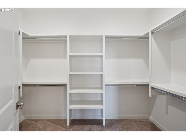 148 E 24th Ave, La Center, WA 98629