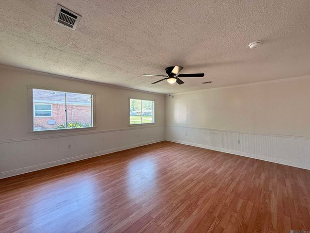 325 Marilyn Dr, Baton Rouge, LA 70815