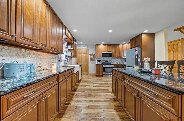 4651 E National Road, Springfield, OH 45505