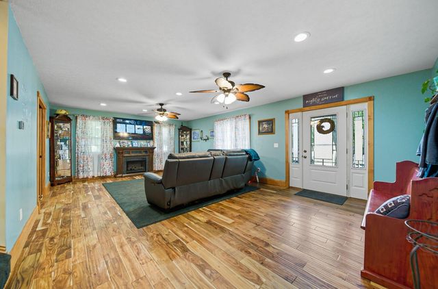 4651 E National Road, Springfield, OH 45505