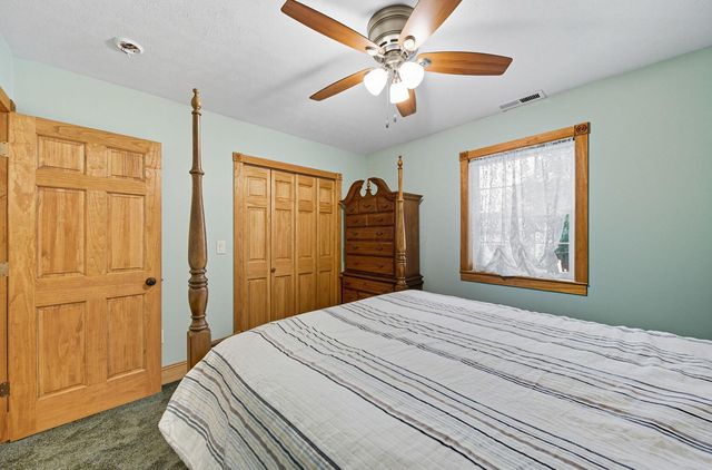 4651 E National Road, Springfield, OH 45505