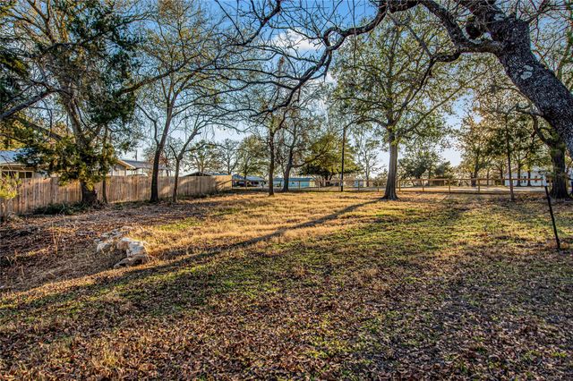 515 Lakeview Lane, Somerville, TX 77879