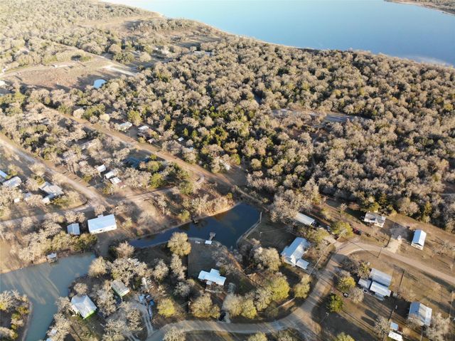 515 Lakeview Lane, Somerville, TX 77879