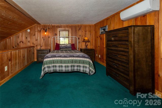 275 Conard Circle, Bryson City, NC 28713