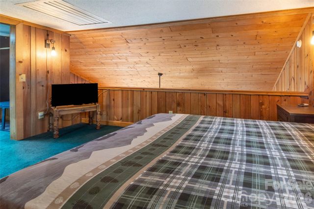 275 Conard Circle, Bryson City, NC 28713