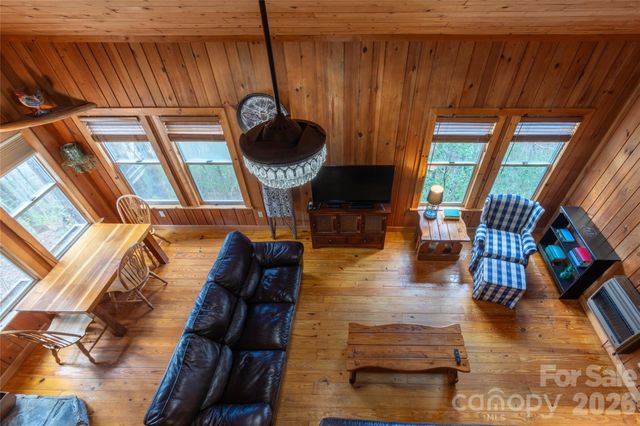 275 Conard Circle, Bryson City, NC 28713