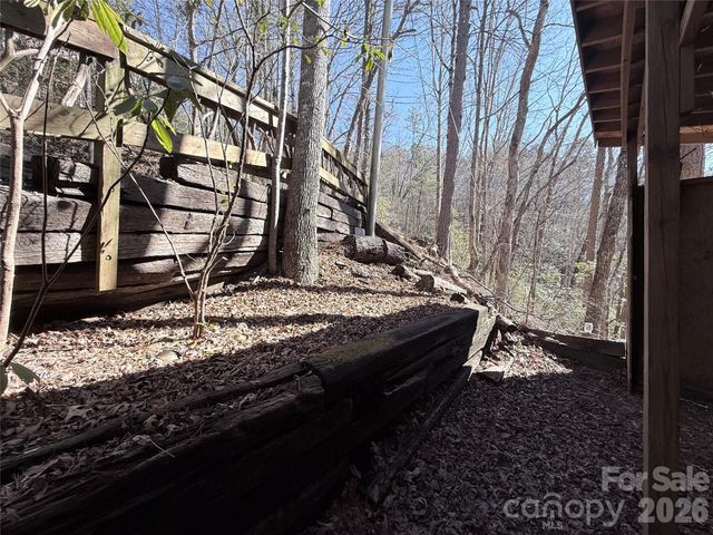 275 Conard Circle, Bryson City, NC 28713