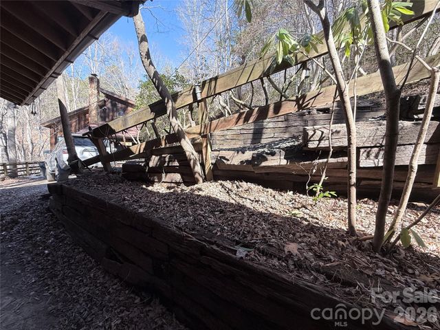 275 Conard Circle, Bryson City, NC 28713