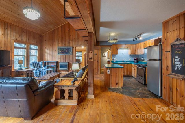 275 Conard Circle, Bryson City, NC 28713