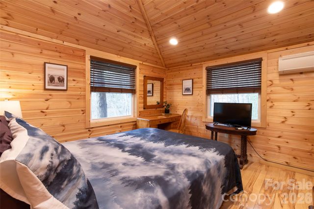 275 Conard Circle, Bryson City, NC 28713