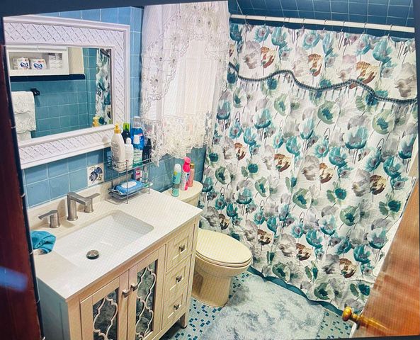 127 WEST 55TH ST, Bayonne, NJ 07002