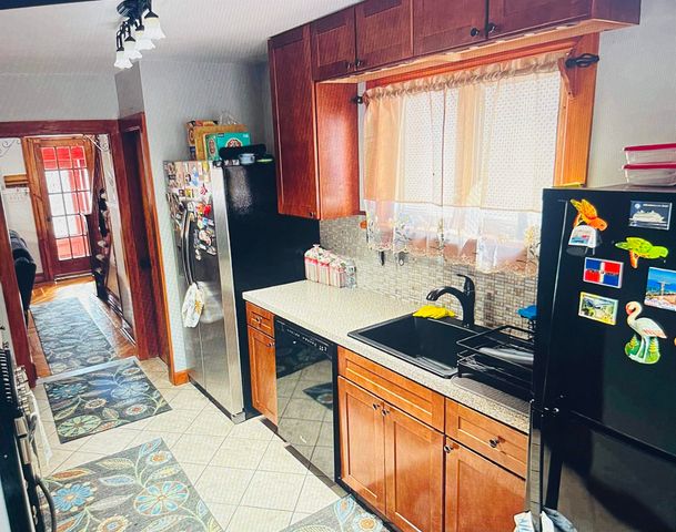 127 WEST 55TH ST, Bayonne, NJ 07002