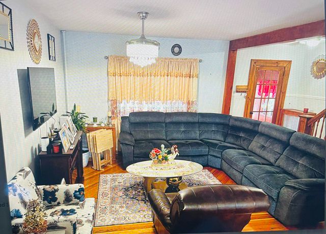 127 WEST 55TH ST, Bayonne, NJ 07002