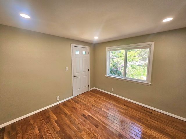 1115 Old Connecticut Path, Framingham, MA 01701