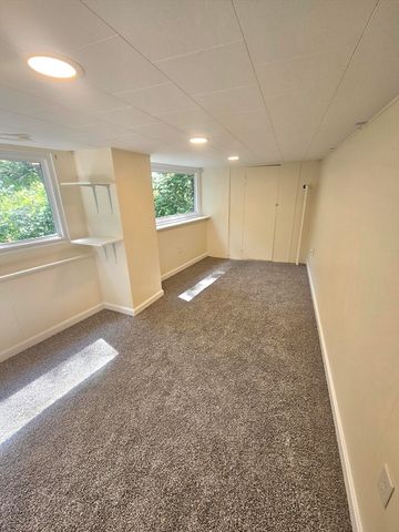 1115 Old Connecticut Path, Framingham, MA 01701