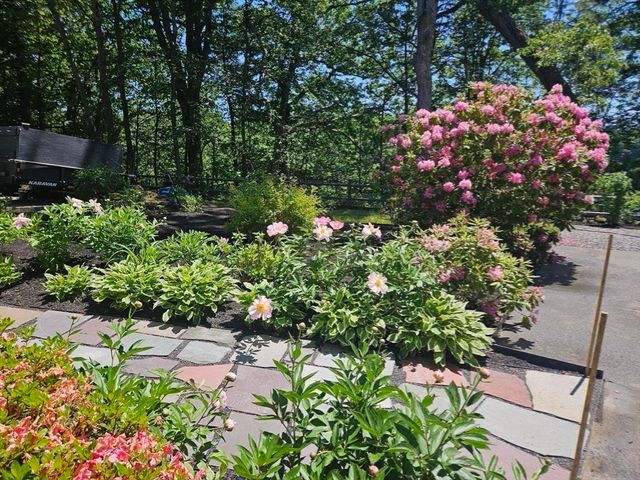 1115 Old Connecticut Path, Framingham, MA 01701