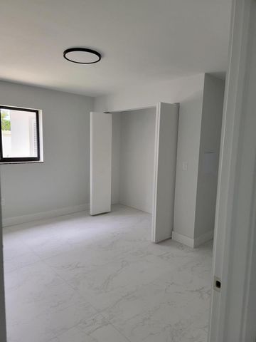 240 SW 7th Street 9, Boca Raton, FL 33432