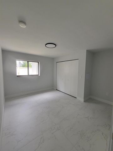 240 SW 7th Street 9, Boca Raton, FL 33432