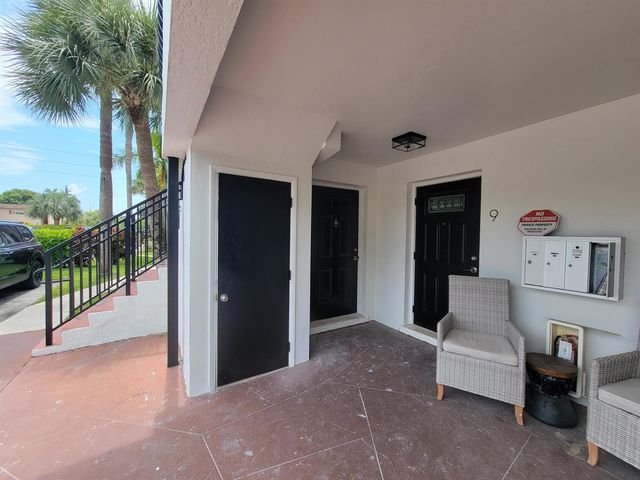 240 SW 7th Street 9, Boca Raton, FL 33432