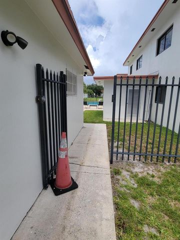 240 SW 7th Street 9, Boca Raton, FL 33432
