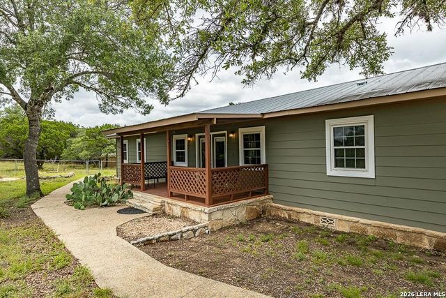 154 Linda Dr, Canyon Lake, TX 78133
