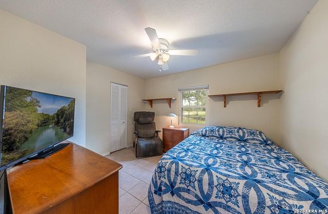 154 Linda Dr, Canyon Lake, TX 78133