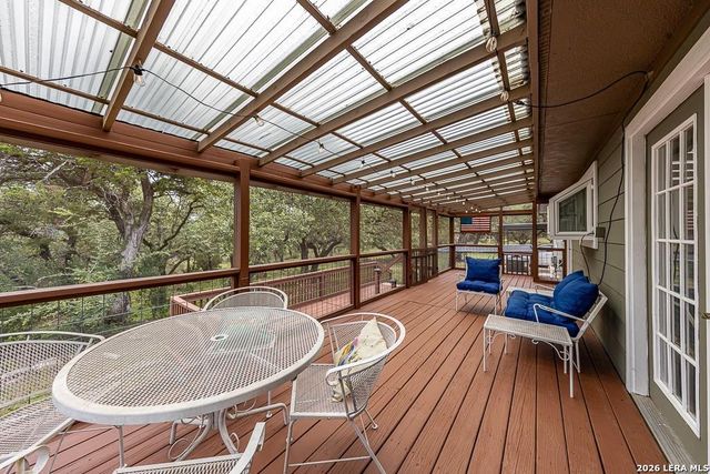 154 Linda Dr, Canyon Lake, TX 78133
