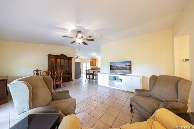 154 Linda Dr, Canyon Lake, TX 78133