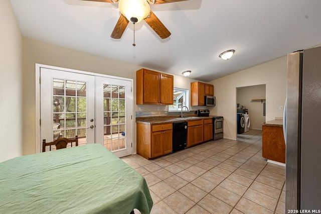 154 Linda Dr, Canyon Lake, TX 78133