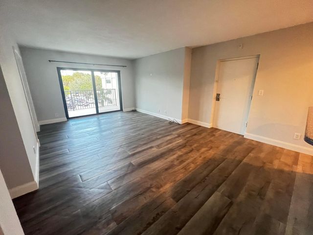 1000 River Reach Drive 320, Fort Lauderdale, FL 33315