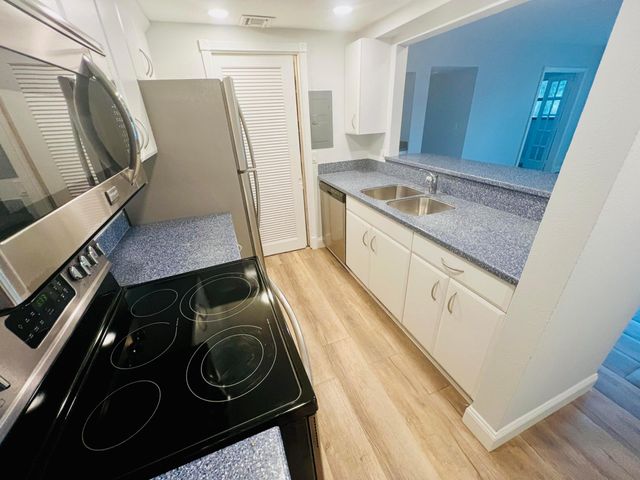1000 River Reach Drive 320, Fort Lauderdale, FL 33315