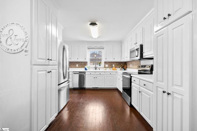 100 Tearose Lane, Simpsonville, SC 29681