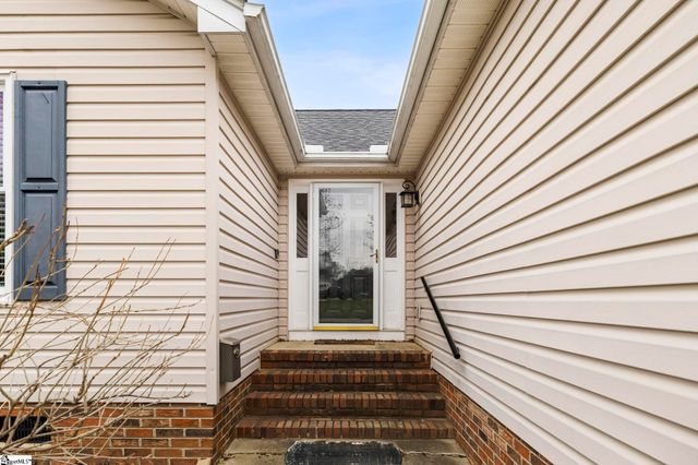 100 Tearose Lane, Simpsonville, SC 29681