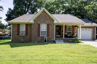 805 Carlisle Ct, N, Nashville, TN 37214