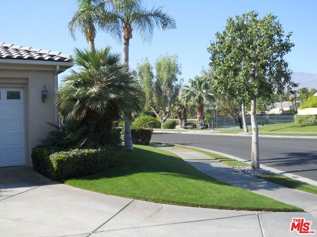 6 Thatcher Court, Rancho Mirage, CA 92270