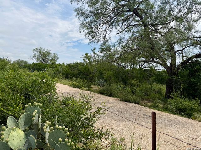 2018 STRAWBERRY CITY RD, Poteet, TX 78065