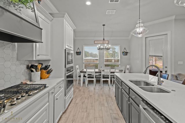 1154 Green Wood Circle, Haughton, LA 71037