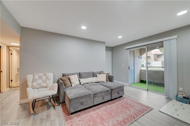 5260 Mission Monterey Lane 105, Las Vegas, NV 89107