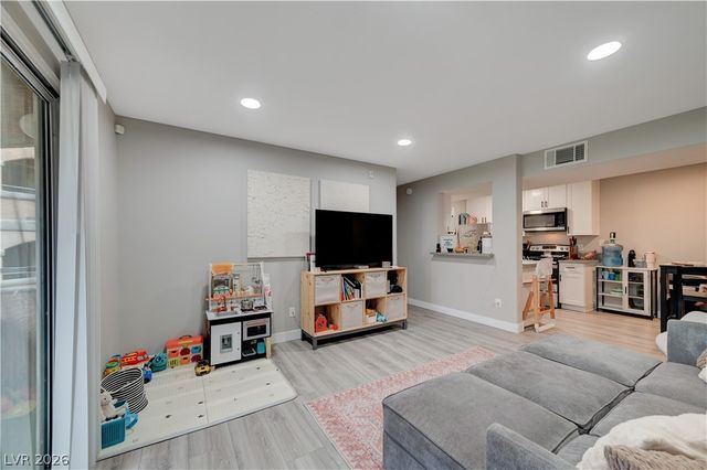 5260 Mission Monterey Lane 105, Las Vegas, NV 89107