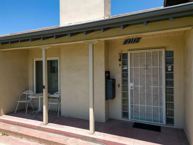 2212 Vine Ave, Escalon, CA 95320