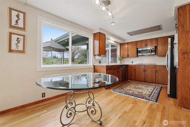 616 109th Avenue SE, Bellevue, WA 98004