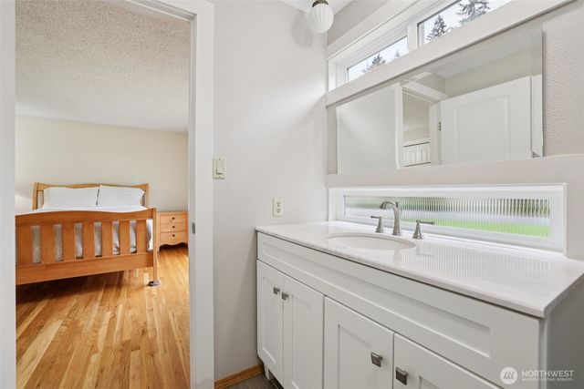 616 109th Avenue SE, Bellevue, WA 98004