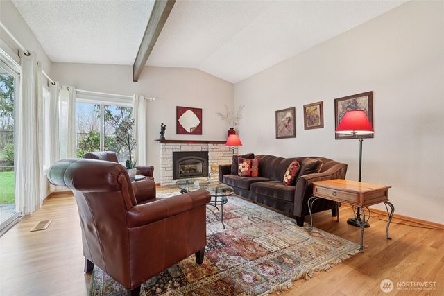 616 109th Avenue SE, Bellevue, WA 98004