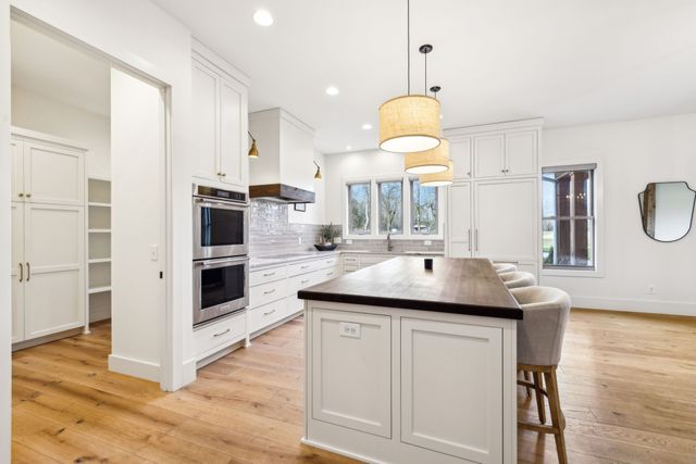 1249 Wilson School Rd, Chapel Hill, TN 37034