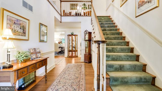 10 AURORA CT, Doylestown, PA 18901