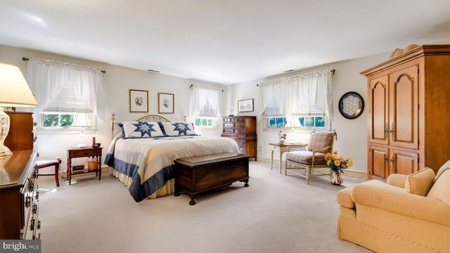 10 AURORA CT, Doylestown, PA 18901