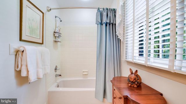 10 AURORA CT, Doylestown, PA 18901