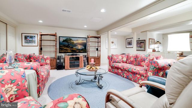 10 AURORA CT, Doylestown, PA 18901